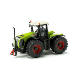 Claas Xerion 5000 traktor fém 1:32 méretarány 3271