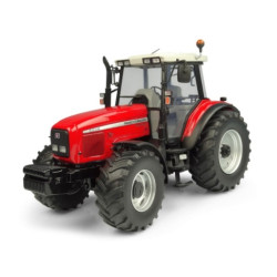Massey Ferguson 8220 Xtra traktor, UH5331